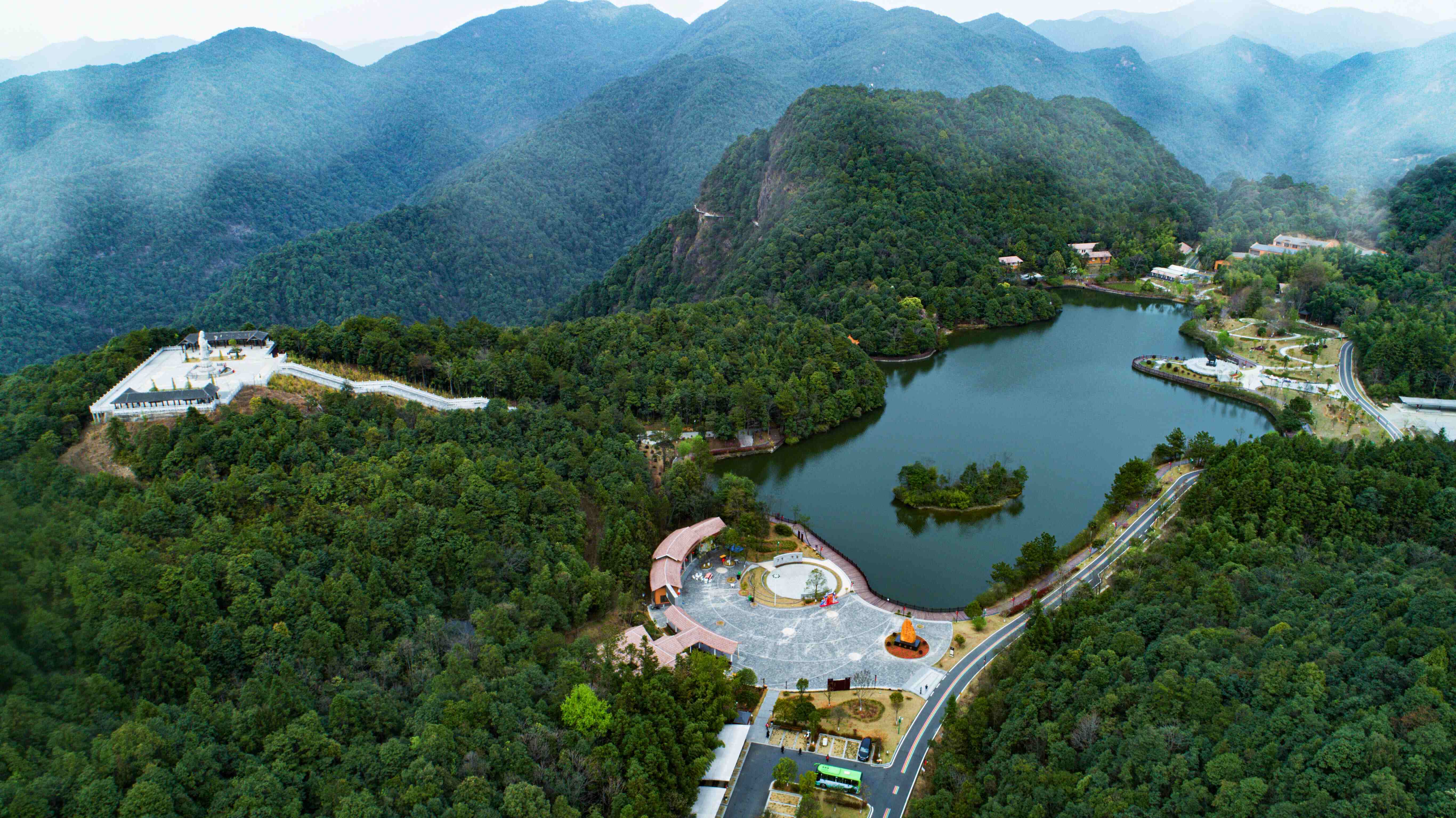 三百山風(fēng)景區(qū)創(chuàng)5A級旅游景區(qū)園林景觀類設(shè)計(jì)項(xiàng)目工程